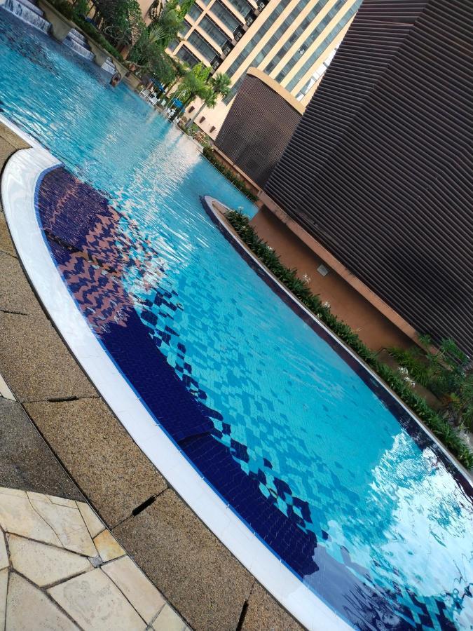 Times Square Grand Service Suite Kuala Lumpur Buitenkant foto