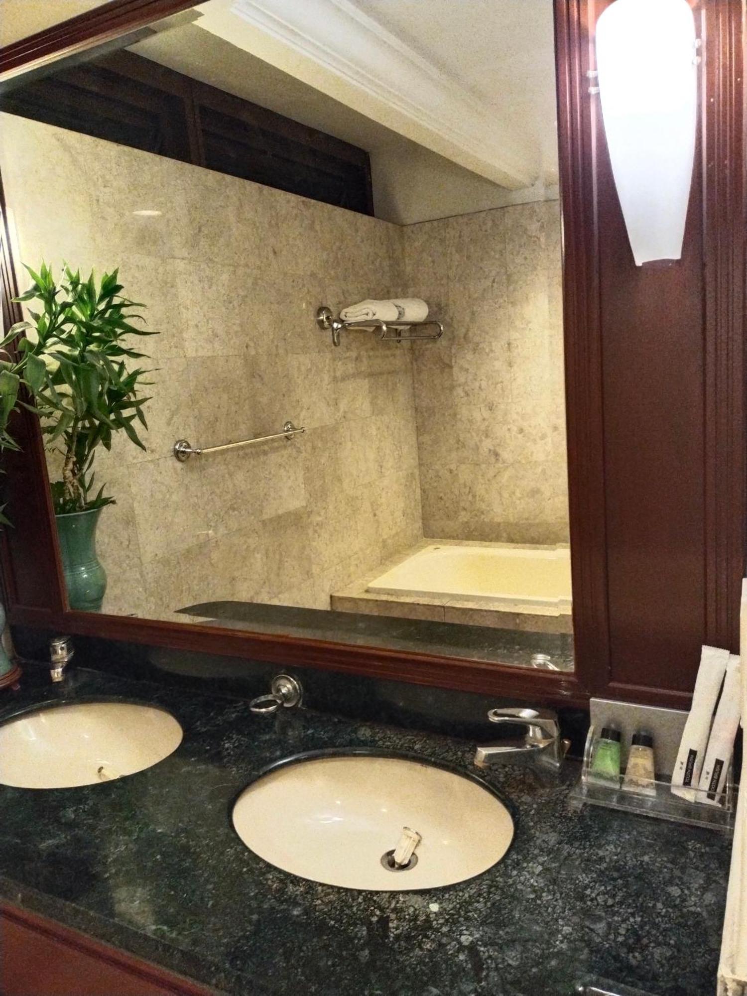 Times Square Grand Service Suite Kuala Lumpur Buitenkant foto