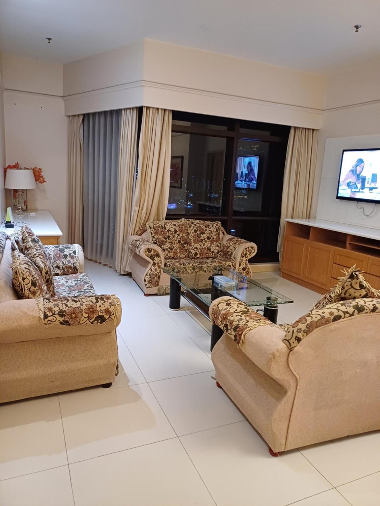 Times Square Grand Service Suite Kuala Lumpur Buitenkant foto